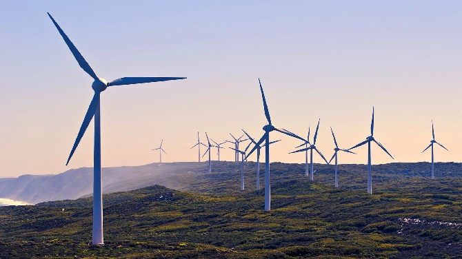 UK’s first subsidy-free onshore wind project needs more talent to make it work