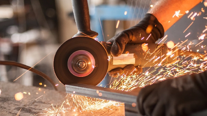 What you need to start a welding business in 2021
